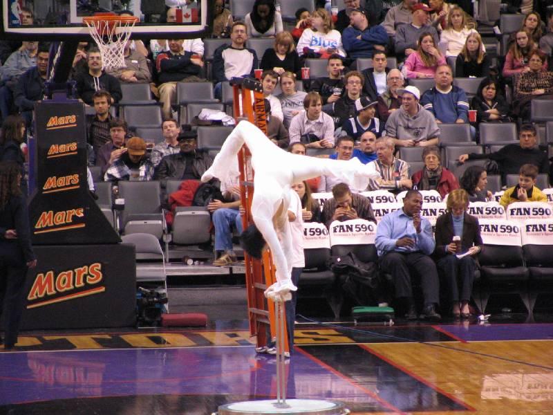 Raptors - 02.04.2005 101.jpg